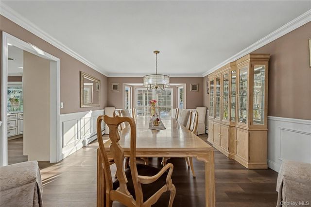 8 Paddock Drive, Fort Salonga, NY 11768