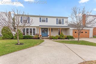 4594 Barcroft Way, Sterling Heights, MI 48310