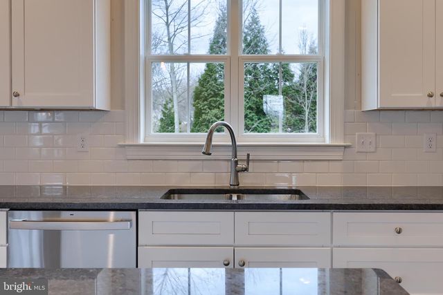 7393 YELLOW CHURCH RD, Seven Valleys, PA 17360