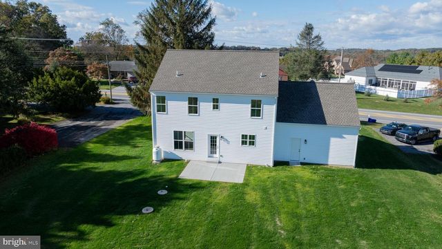 7393 YELLOW CHURCH RD, Seven Valleys, PA 17360