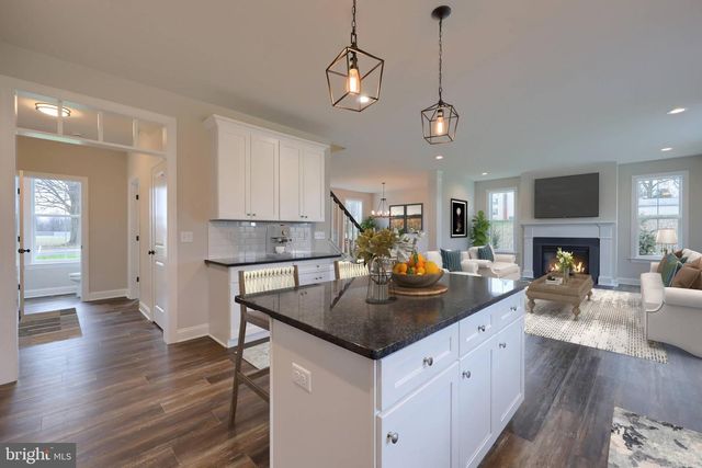 7393 YELLOW CHURCH RD, Seven Valleys, PA 17360
