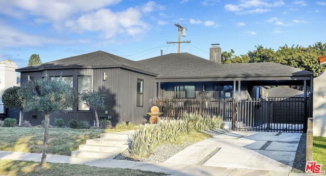 4122 S Bronson Avenue, Los Angeles, CA 90008