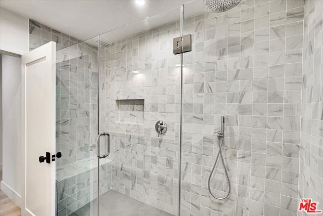 4122 S Bronson Avenue, Los Angeles, CA 90008