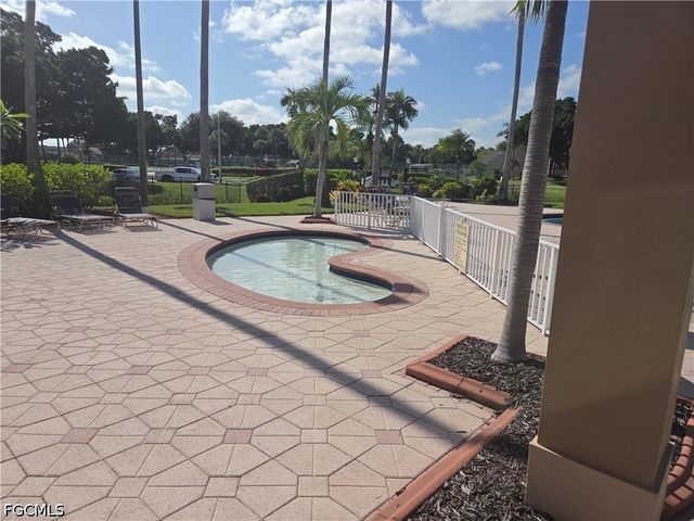 14820 Lake Olive DR, Fort Myers, FL 33919