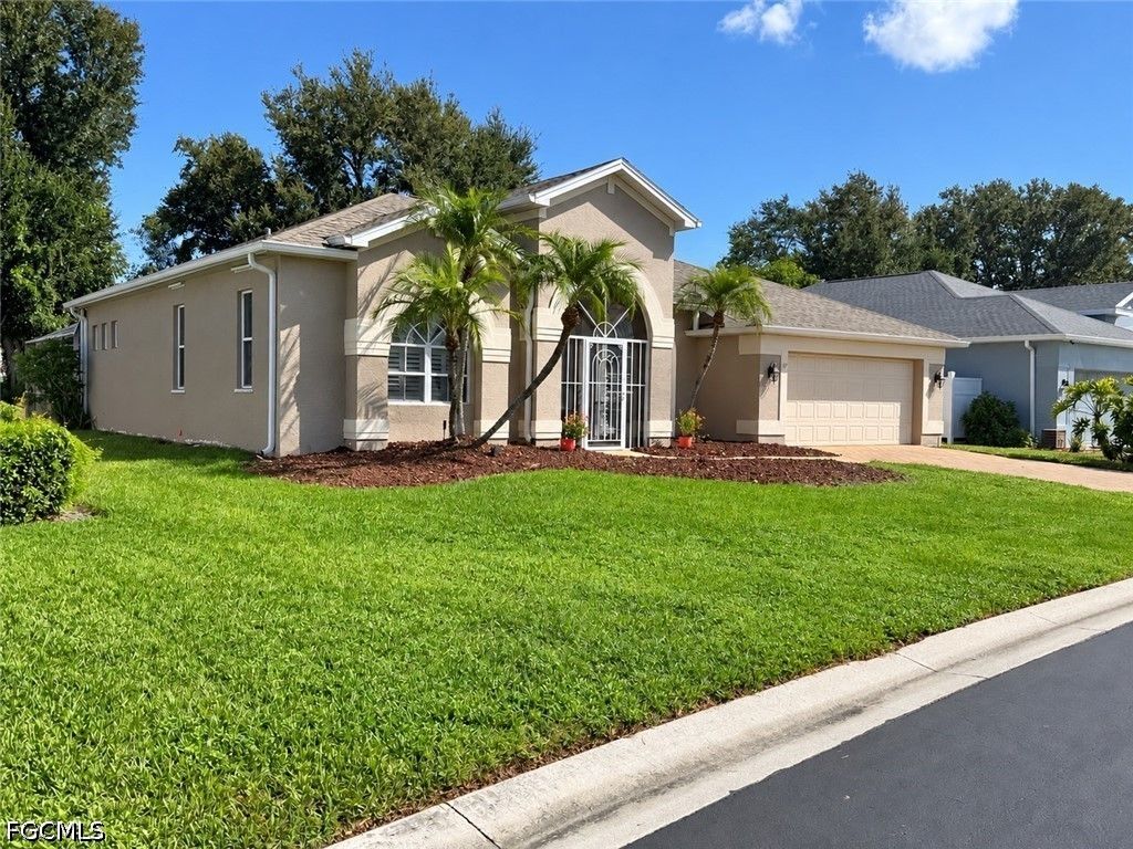 14820 Lake Olive DR, Fort Myers, FL 33919