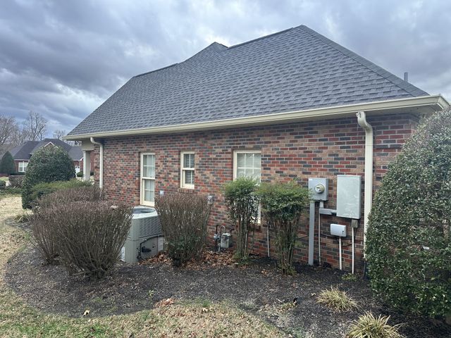 3608 Legacy Dr, Springfield, TN 37172