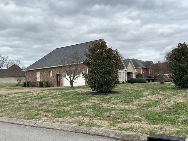 3608 Legacy Dr, Springfield, TN 37172