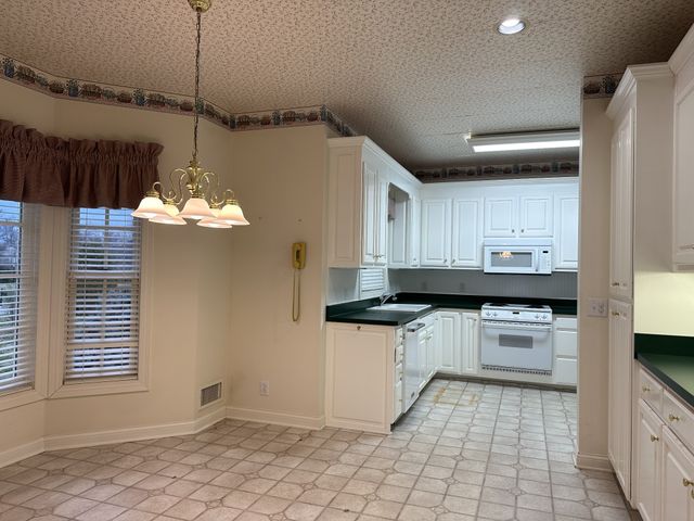 3608 Legacy Dr, Springfield, TN 37172