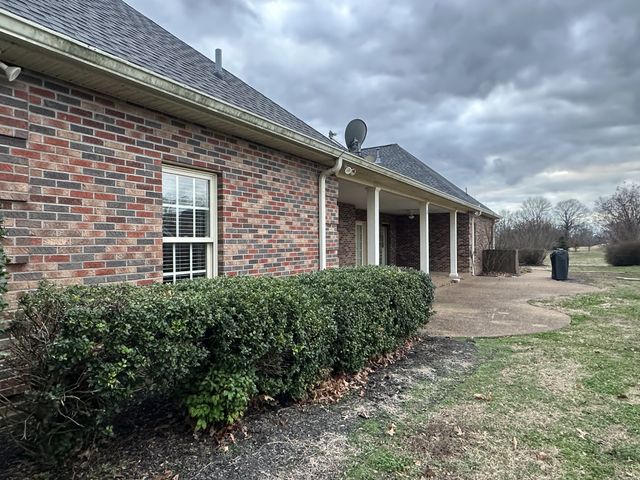 3608 Legacy Dr, Springfield, TN 37172