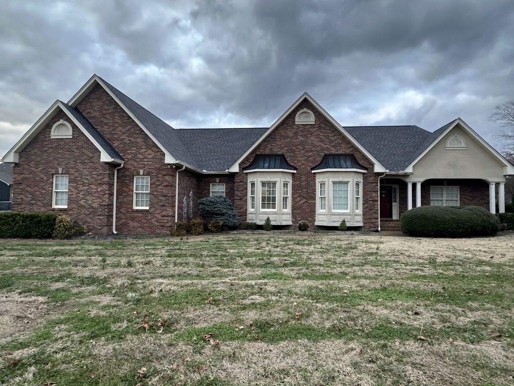 3608 Legacy Dr, Springfield, TN 37172