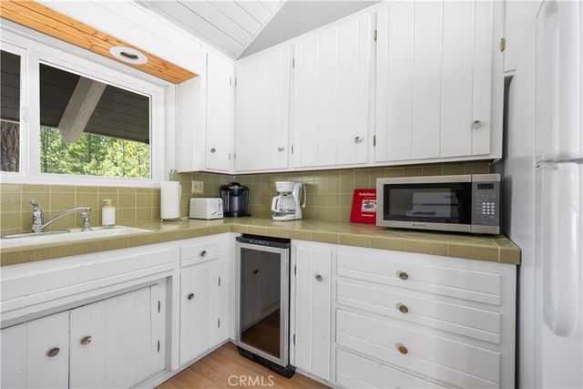 41747 Comstock Lane, Big Bear Lake, CA 92315