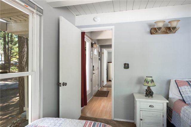 41747 Comstock Lane, Big Bear Lake, CA 92315