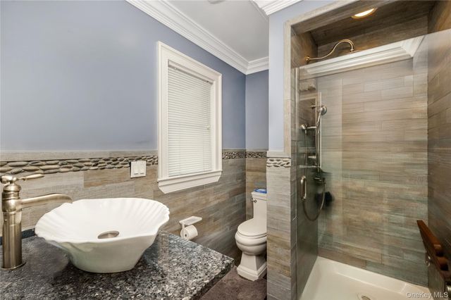 714-716 W Beech Main, Long Beach, NY 11561