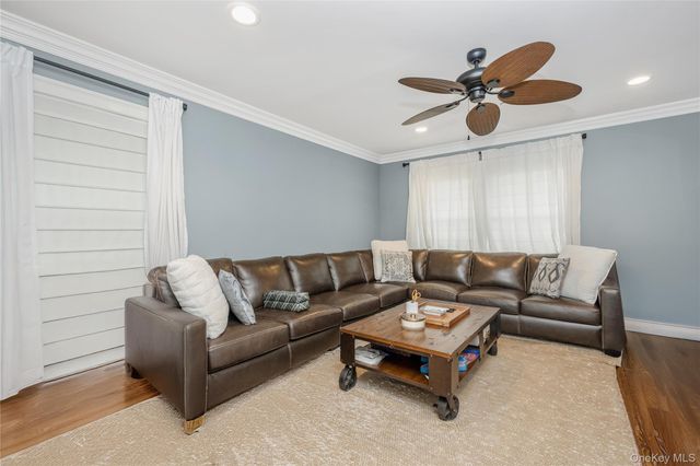 714-716 W Beech Main, Long Beach, NY 11561