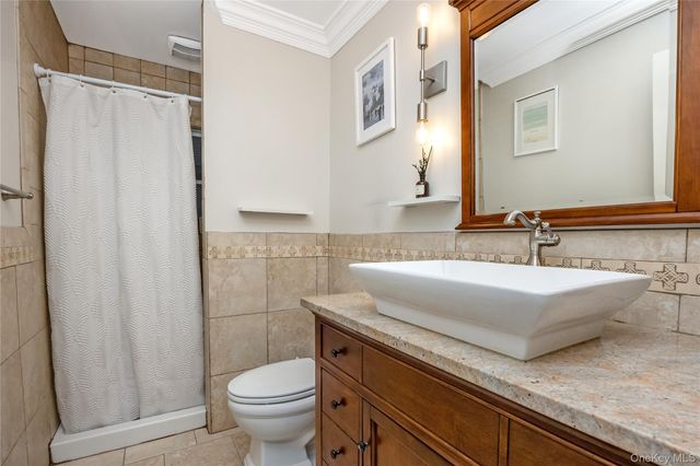 714-716 W Beech Main, Long Beach, NY 11561