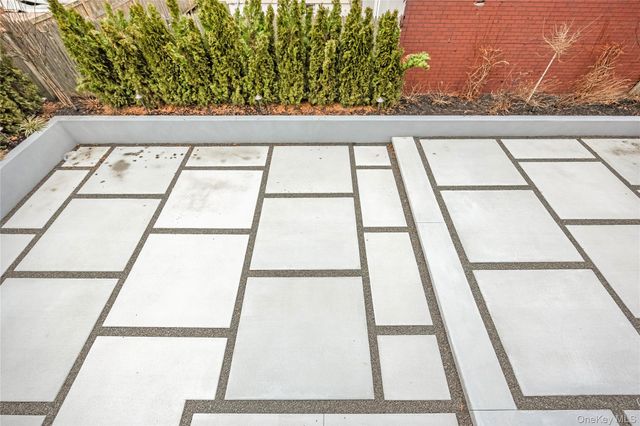 714-716 W Beech Main, Long Beach, NY 11561