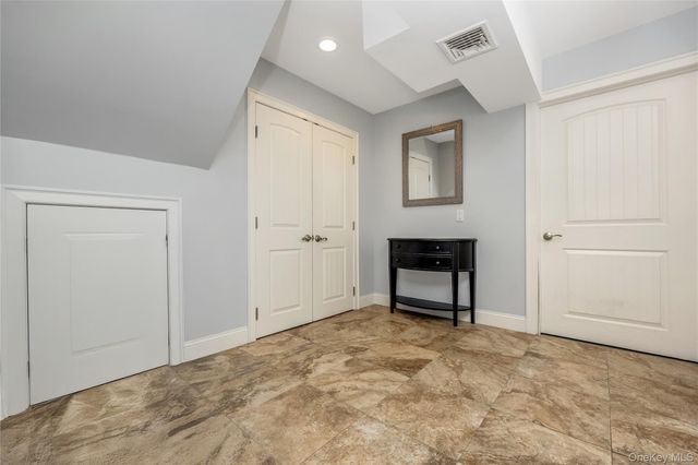 714-716 W Beech Main, Long Beach, NY 11561