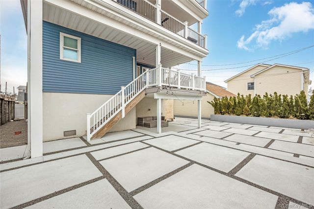 714-716 W Beech Main, Long Beach, NY 11561