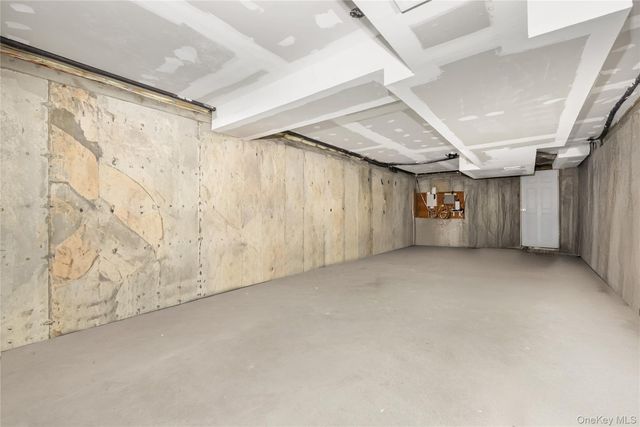 714-716 W Beech Main, Long Beach, NY 11561