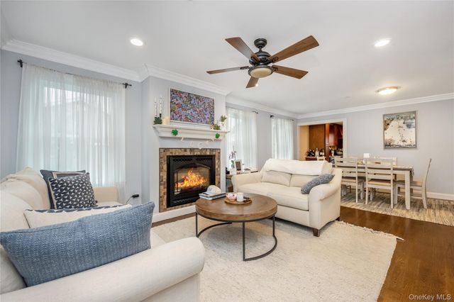 714-716 W Beech Main, Long Beach, NY 11561