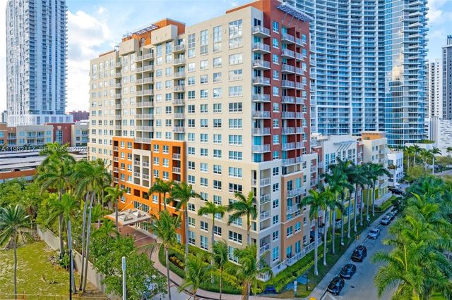 2000 N Bayshore Dr 909, Miami, FL 33137