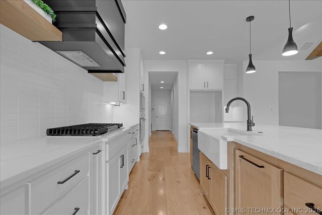 13722 S 20th Place E, Bixby, OK 74008