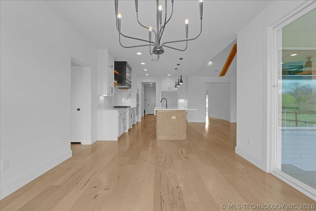 13722 S 20th Place E, Bixby, OK 74008