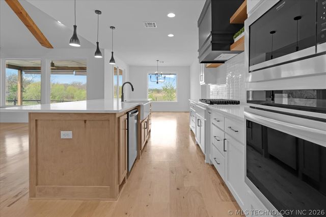 13722 S 20th Place E, Bixby, OK 74008