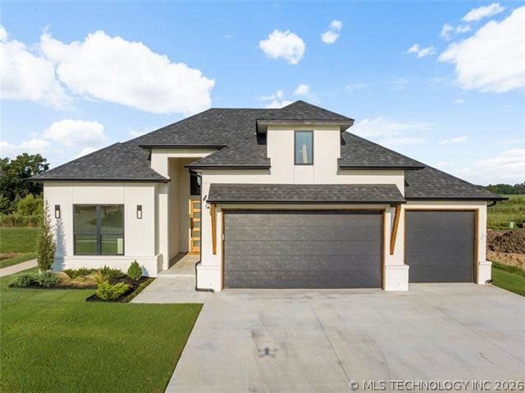 13722 S 20th Place E, Bixby, OK 74008