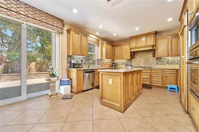 524 S Petunia, La Habra, CA 90631