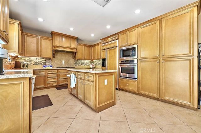 524 S Petunia, La Habra, CA 90631