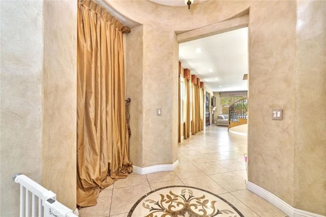 524 S Petunia, La Habra, CA 90631