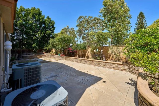 524 S Petunia, La Habra, CA 90631