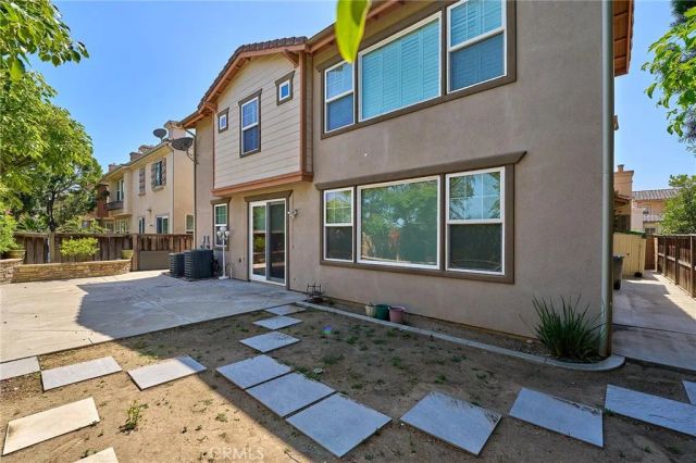 524 S Petunia, La Habra, CA 90631