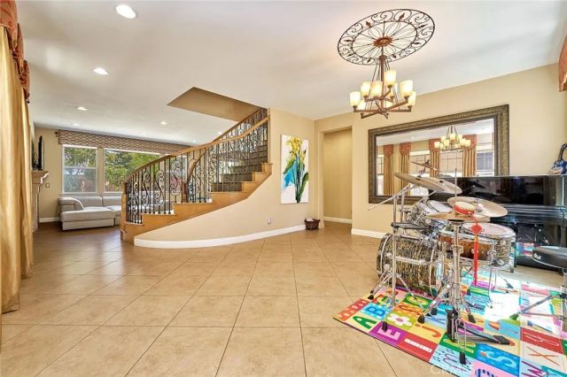 524 S Petunia, La Habra, CA 90631