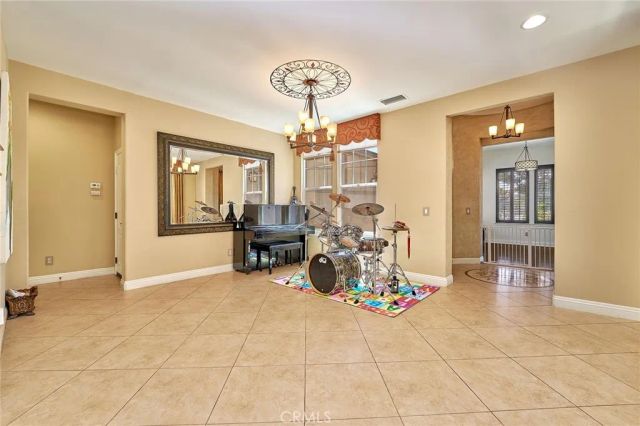 524 S Petunia, La Habra, CA 90631