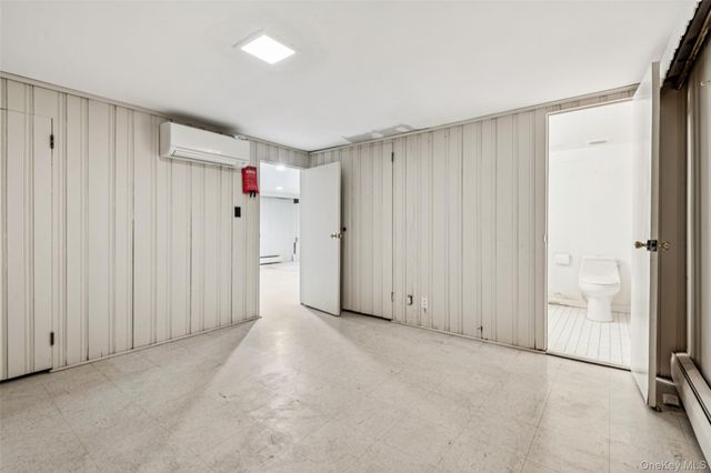 15 Baylis Place, Lynbrook, NY 11563