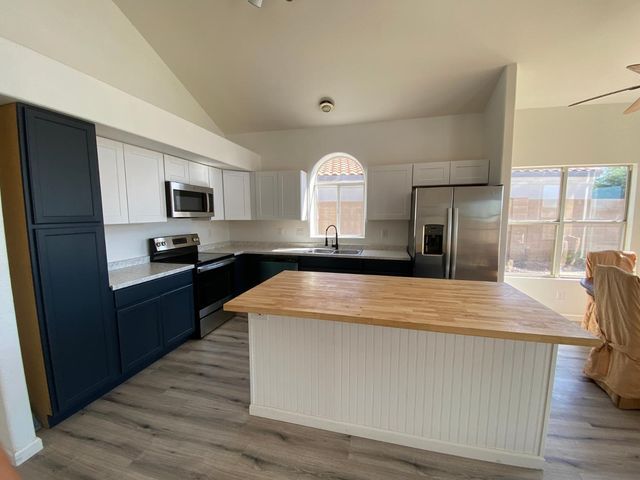 10254 S Hopi Lane, Goodyear, AZ 85338