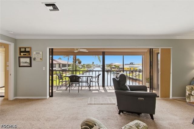 3935 Country Club BLVD 22, Cape Coral, FL 33904