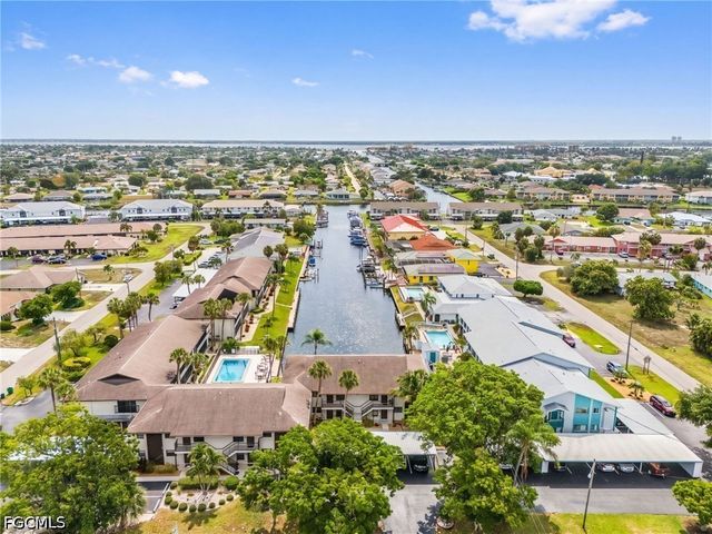 3935 Country Club BLVD 22, Cape Coral, FL 33904