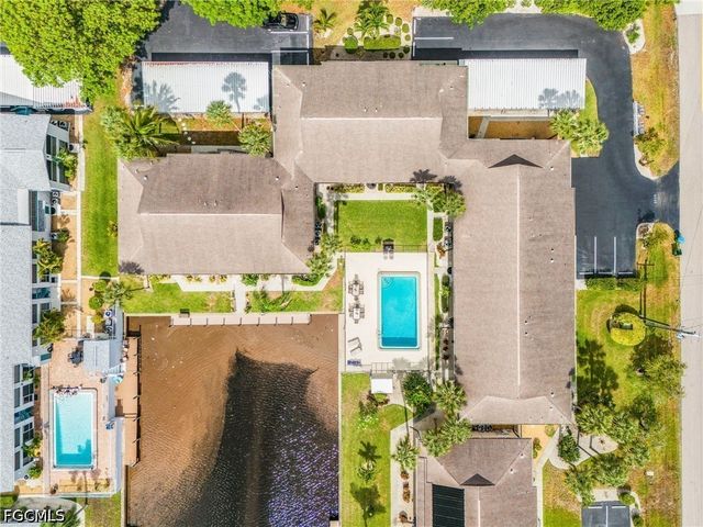 3935 Country Club BLVD 22, Cape Coral, FL 33904