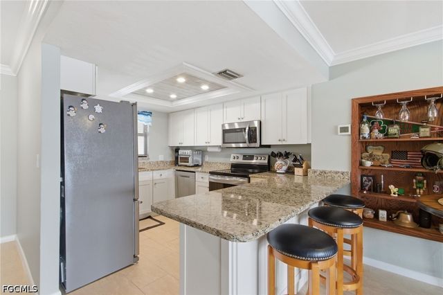 3935 Country Club BLVD 22, Cape Coral, FL 33904