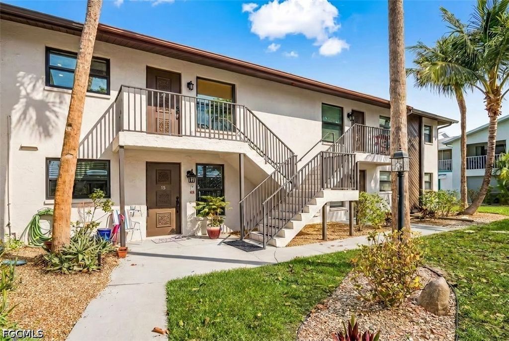 3935 Country Club BLVD 22, Cape Coral, FL 33904