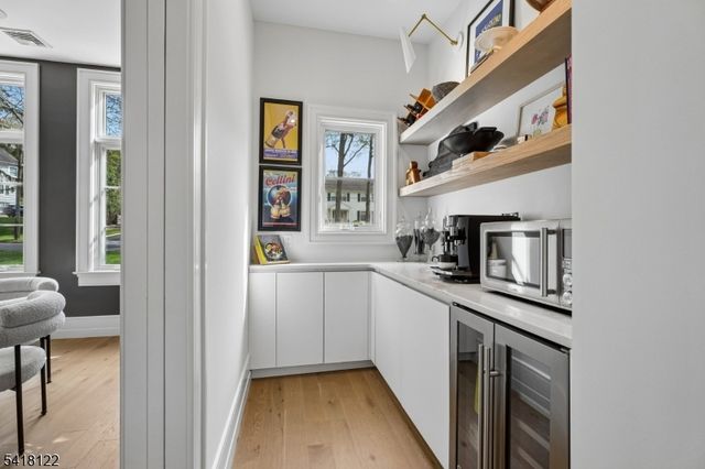 38 DEER PATH, Millburn Twp., NJ 07078