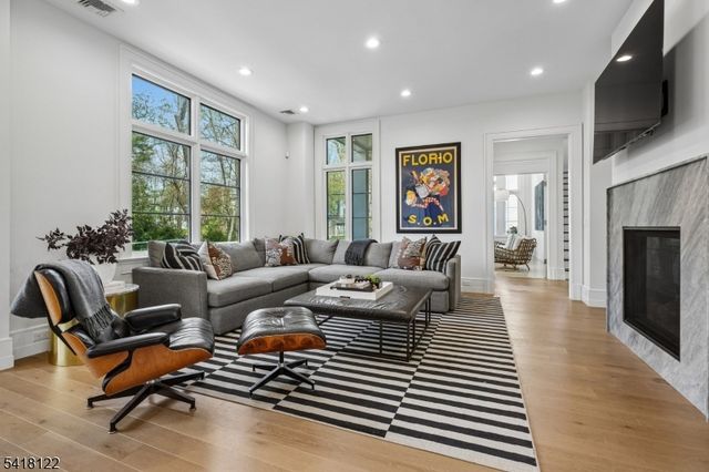 38 DEER PATH, Millburn Twp., NJ 07078