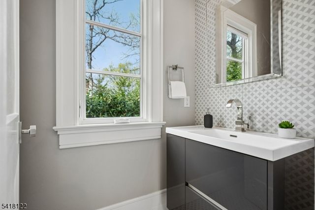 38 DEER PATH, Millburn Twp., NJ 07078