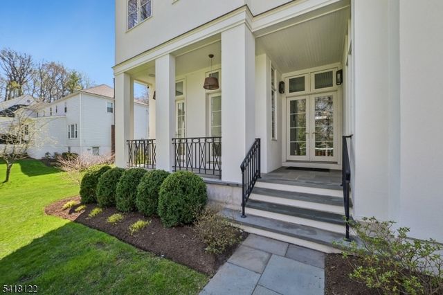 38 DEER PATH, Millburn Twp., NJ 07078