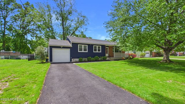27 Rockland Road, Ewing, NJ 08638