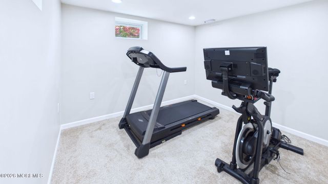 27 Rockland Road, Ewing, NJ 08638