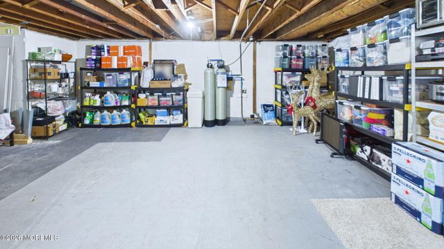 27 Rockland Road, Ewing, NJ 08638